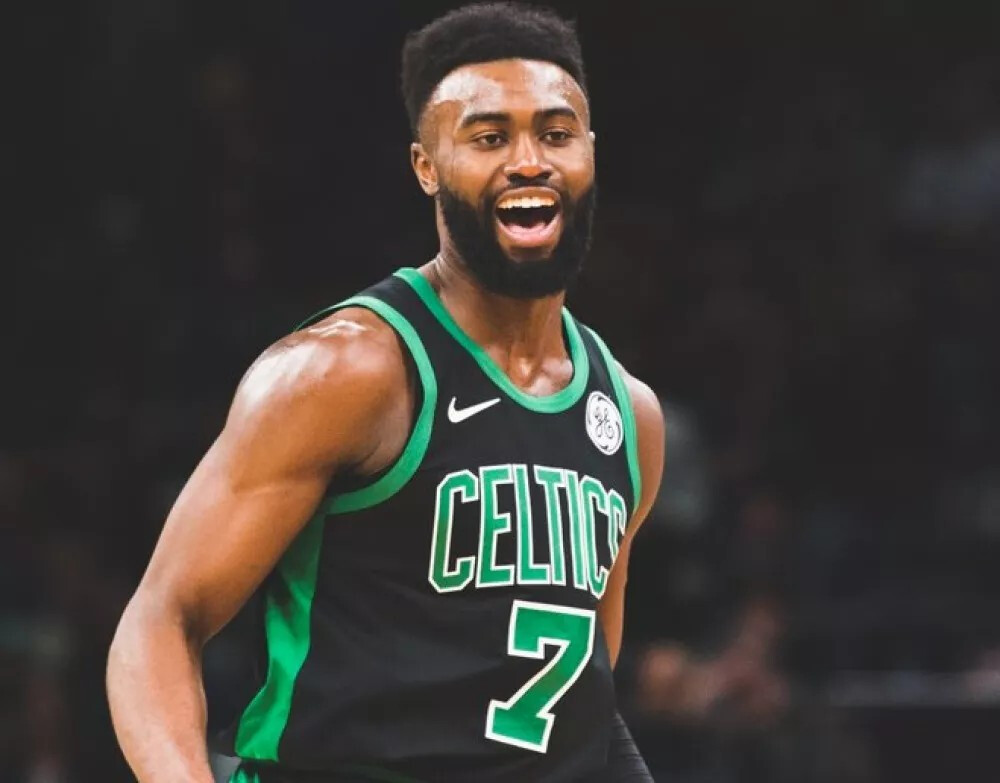 优势明显，皇马近4次对阵赫罗纳全胜打进12球0丢球（皇马统治力尽显：近4战赫罗纳全胜，12球入账零失球）