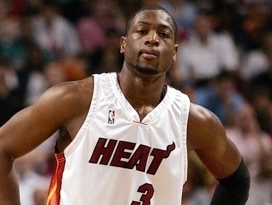 2025中超射手榜：法比奥金靴，卡扎和莱昂纳多分列二三名（2025中超射手榜揭晓：法比奥加冕金靴，卡扎与莱昂纳多分列二三位）